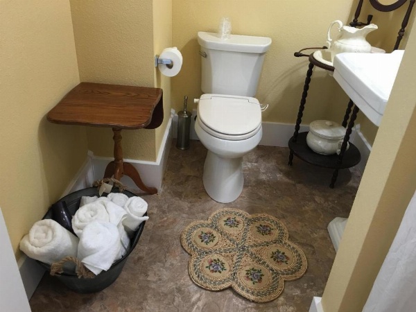 Attwood House Bed and Breakfast near Manhattan, KS image 30